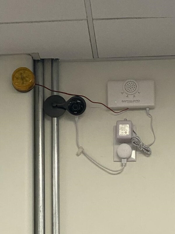 WDK-ERA-STROBE-A-Receiver-Installed-Strobe