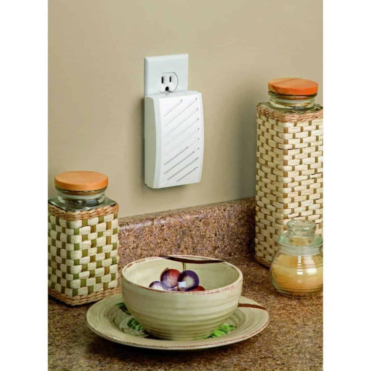 RC3250 Carlon Wireless Doorbell Kit in Use Installed